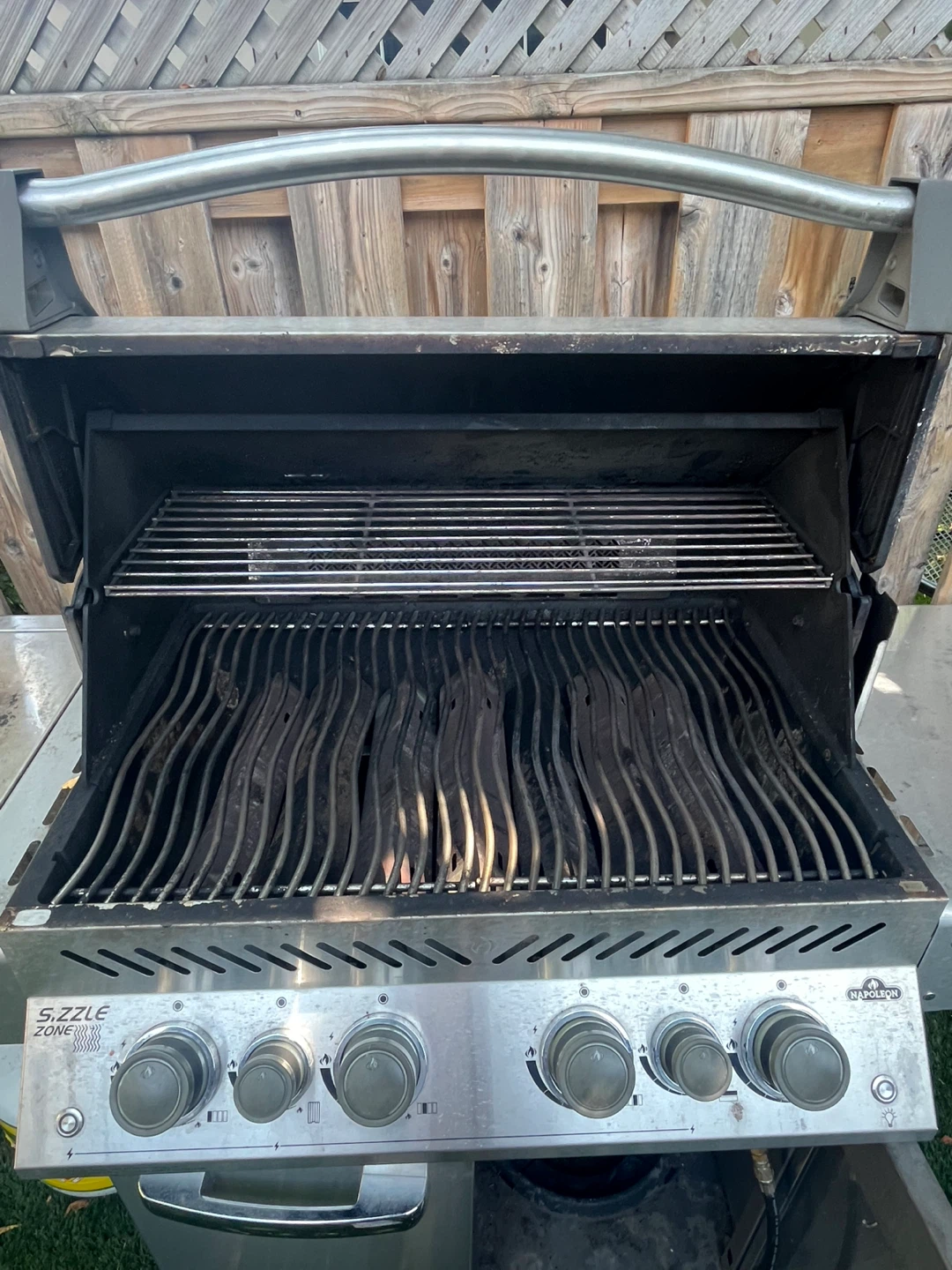 Napoleon Prestige 500 Propane BBQ - photo 2