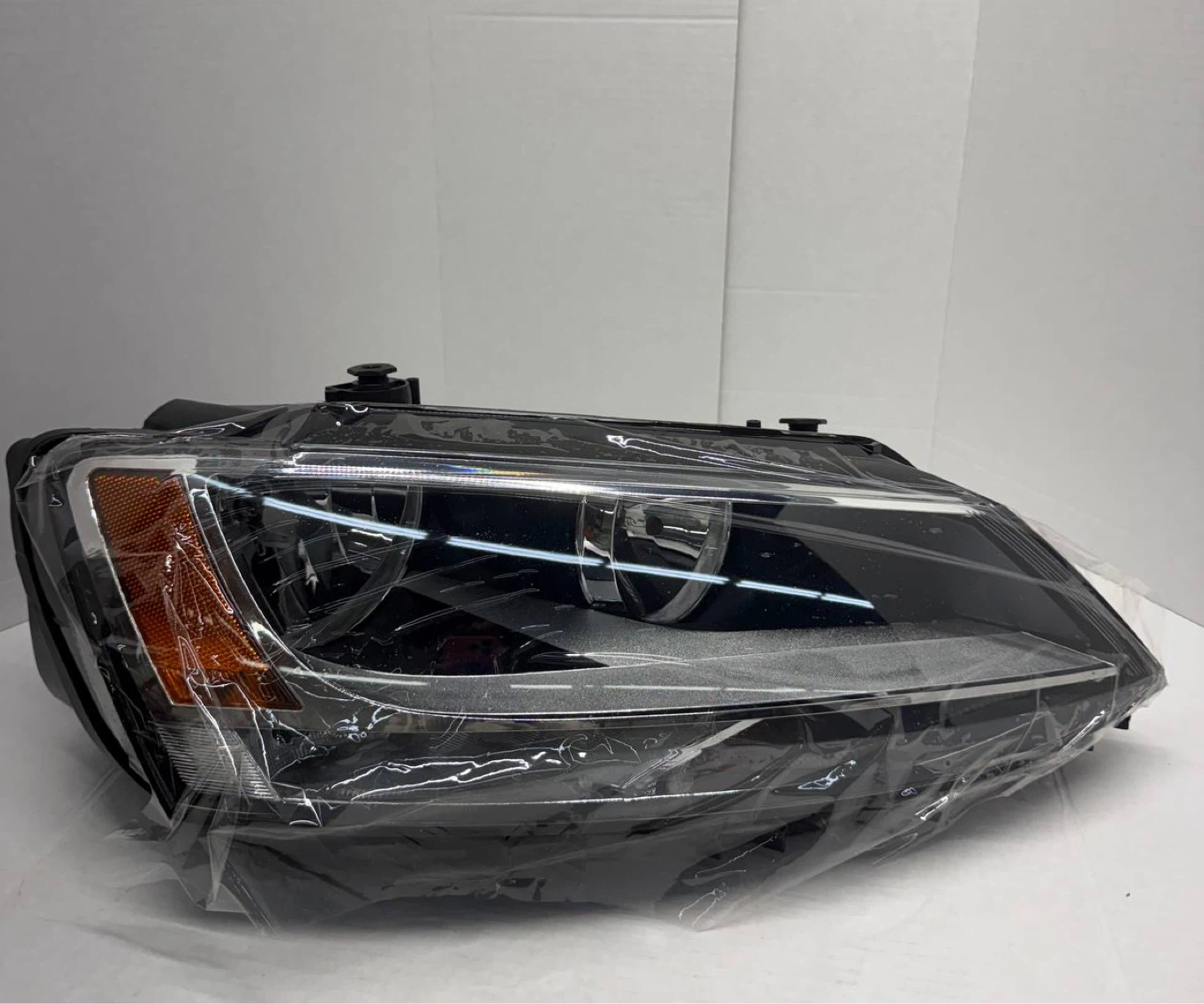 JSBOYAT Halogen Headlight Assembly for VW Jetta MK6 Right - photo 2