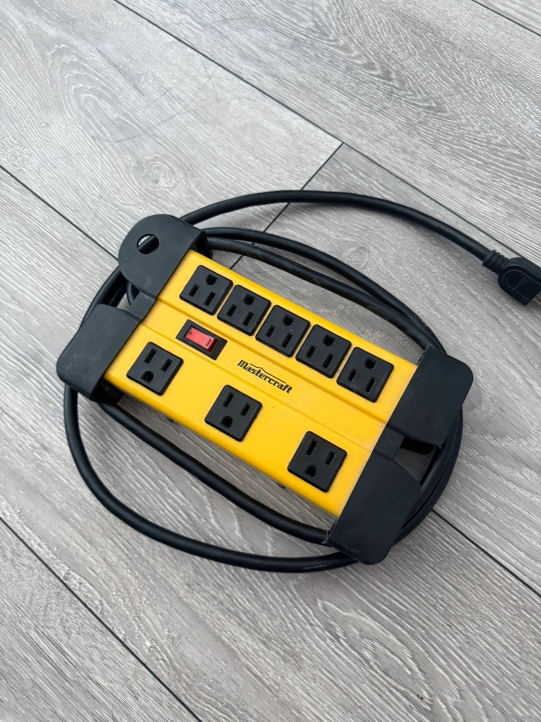 Mastercraft 8-Outlet Power Bar Yellow