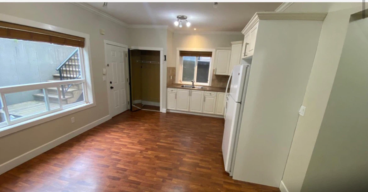 Beautiful Basement Suite for rent . - photo 2
