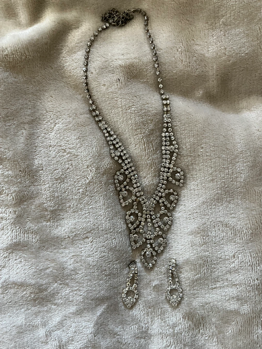 Costume jewelry set