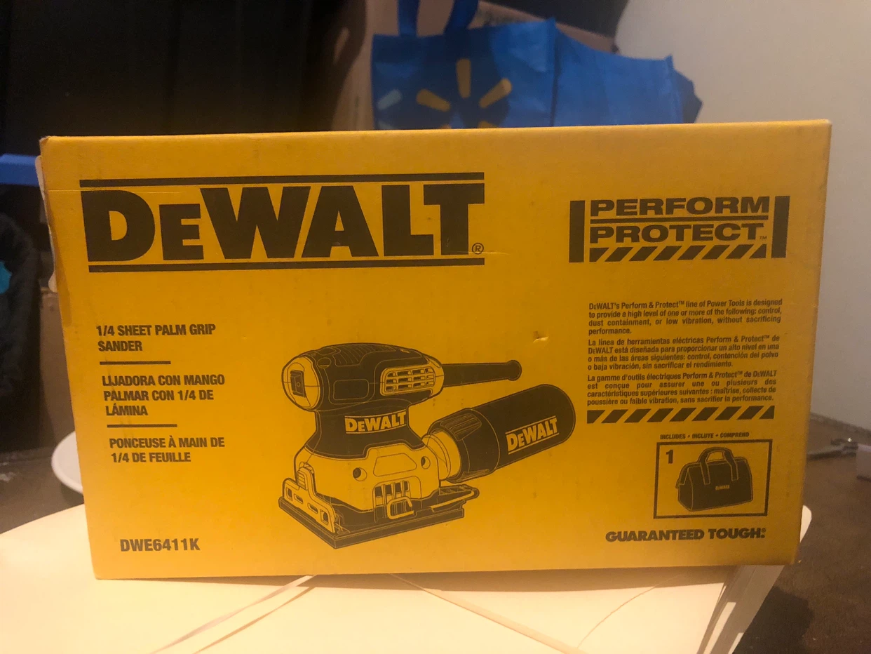 DEWALT 1/4 Sheet Palm Grip Sander DWE6411K