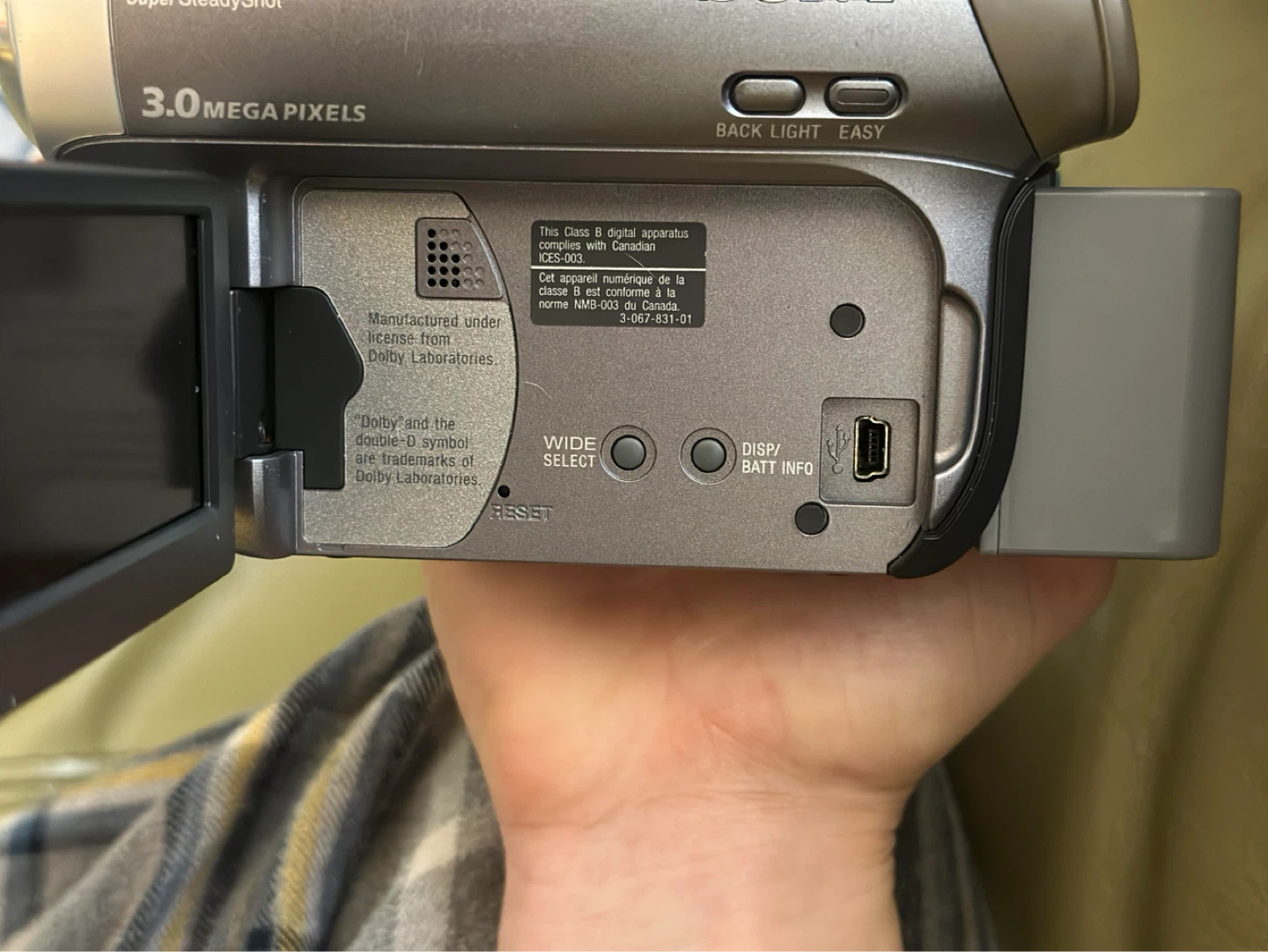 Sony Handycam DCR-DVD403 Camcorder - photo 5