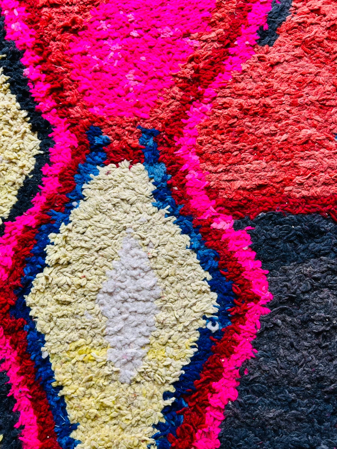 Handmade Moroccan Berber Rug 6x8 feet - photo 3