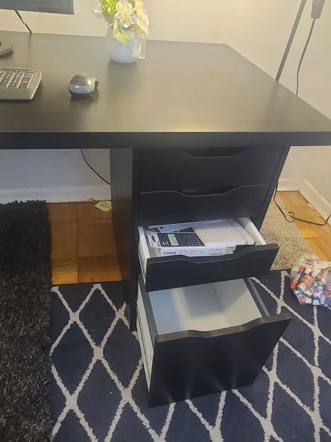Black Desk with Drawers - photo 2