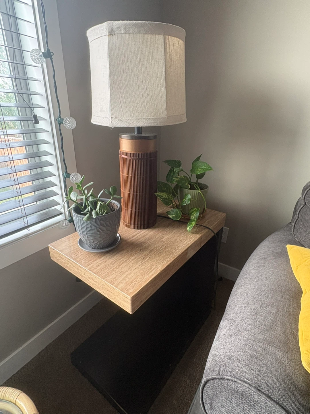 Side table with Lamp