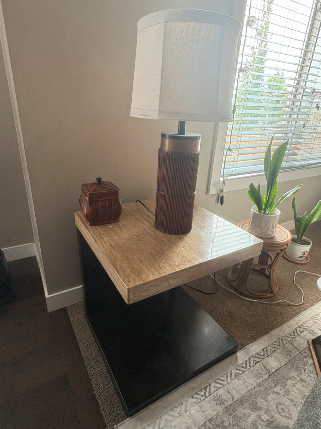 Side table with Lamp - photo 2