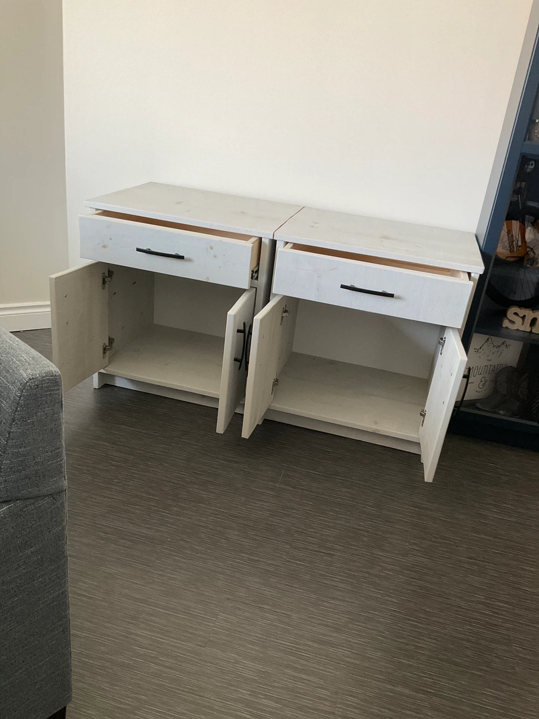 White Wood Nightstands - Set of 2 - photo 3