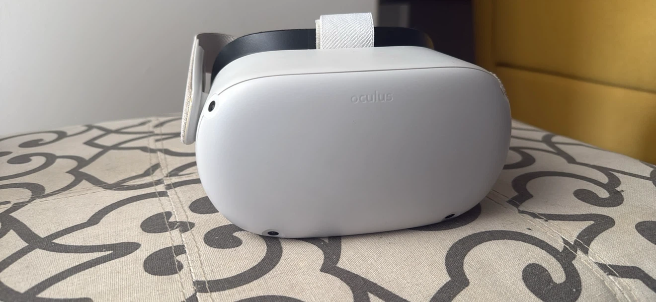 Oculus Quest 2 128GB VR Headset - photo 3