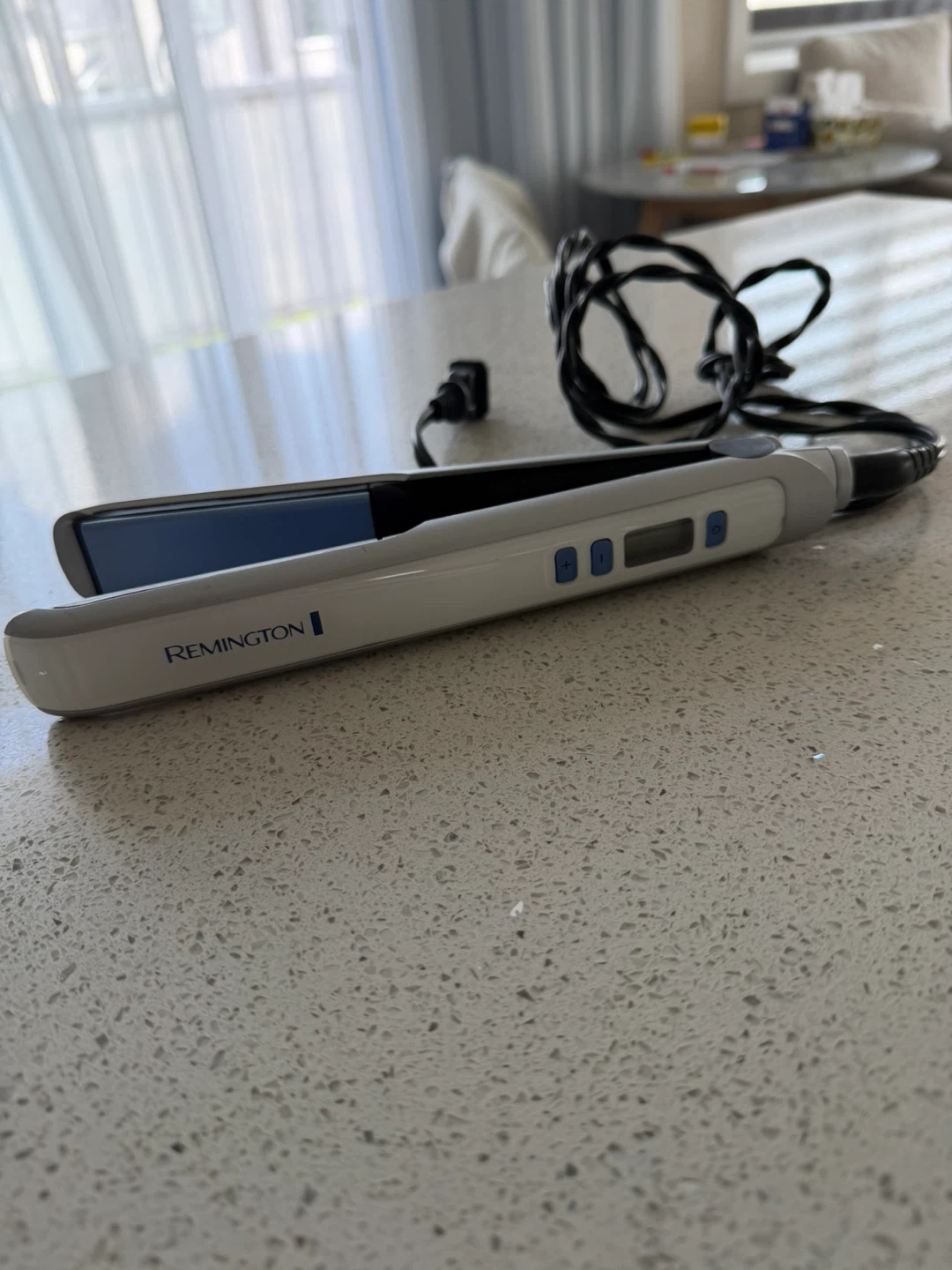 Remington flat iron/hair straightener