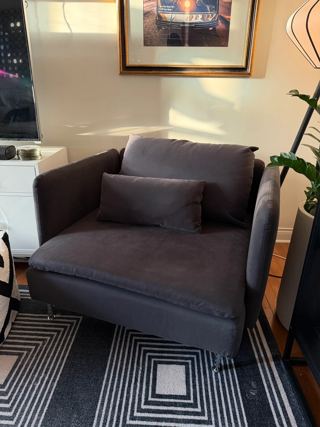 Pair of IKEA Soderhamn Arm Chairs - photo 2