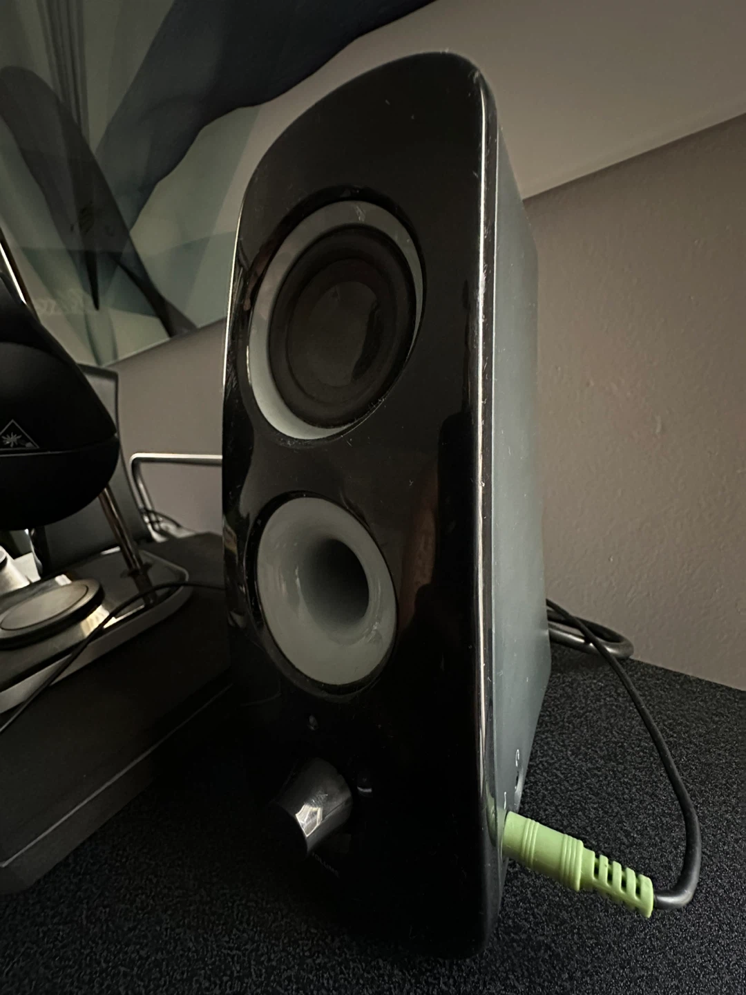 Logitech z323 speakers with subwoofer - photo 2