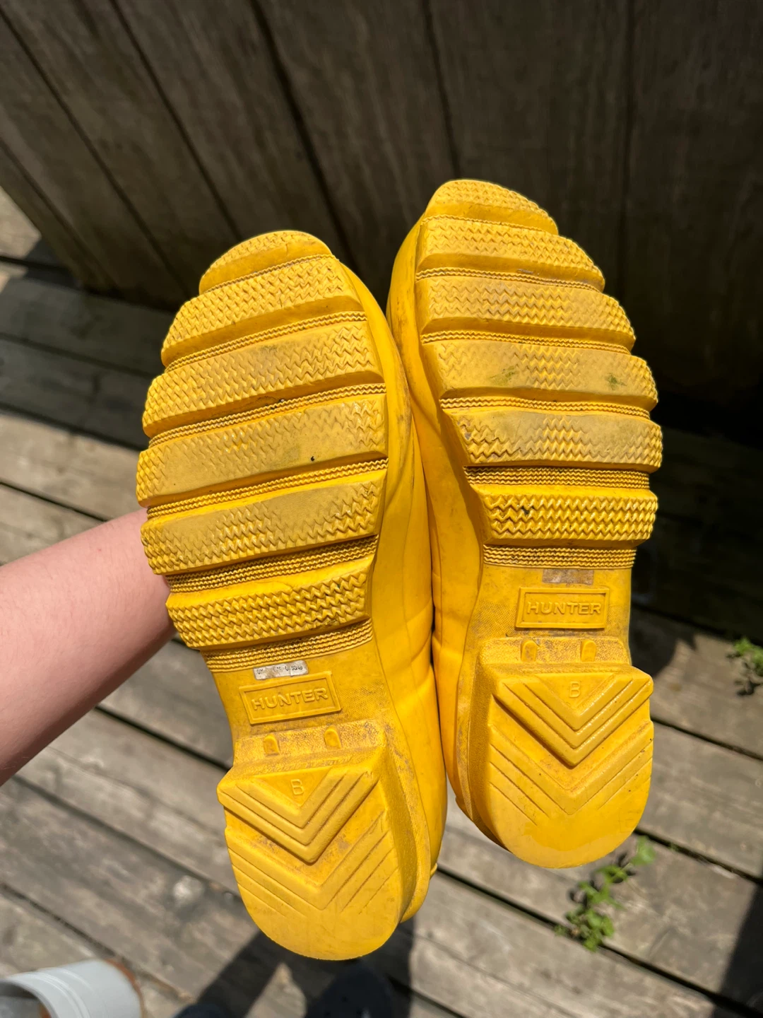 Hunter Yellow Rain Boots - Size 3 Big Kids/ 5 Women’s - photo 4