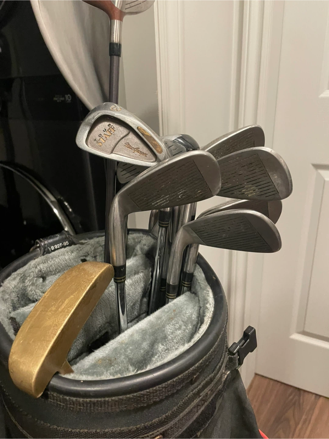 MacGregor & Taylor Made Golf Club Set with Bag - photo 2