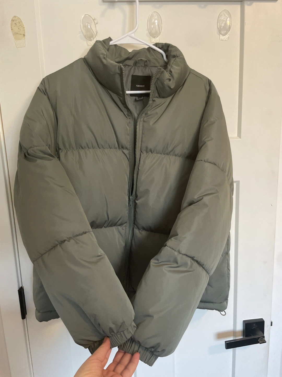 Forever 21 Puffer Jacket - photo 4