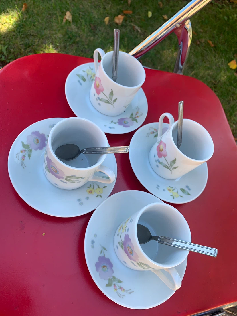 Expresso Cup & Dish w/Spoons (Made in Japan)