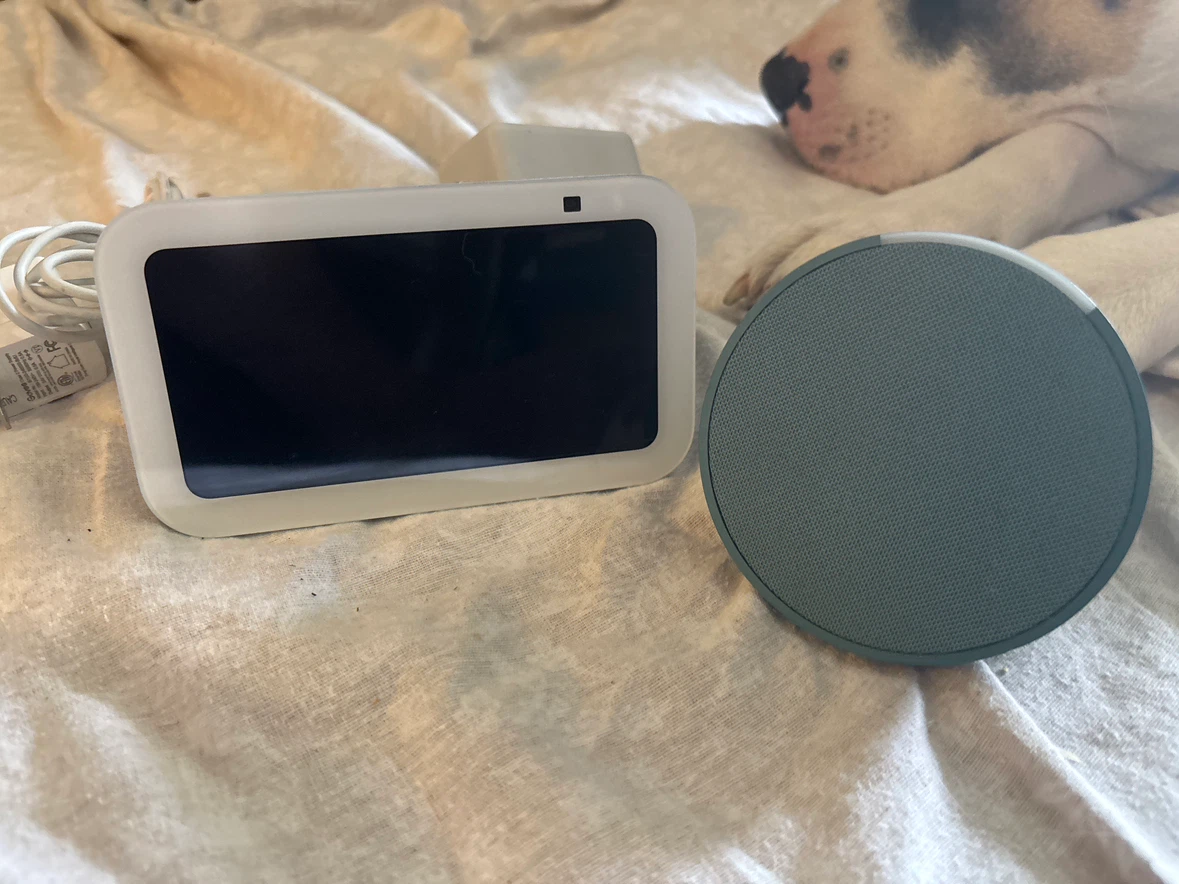 Amazon Echo Show 5 Smart Display and Echo Dot - photo 3
