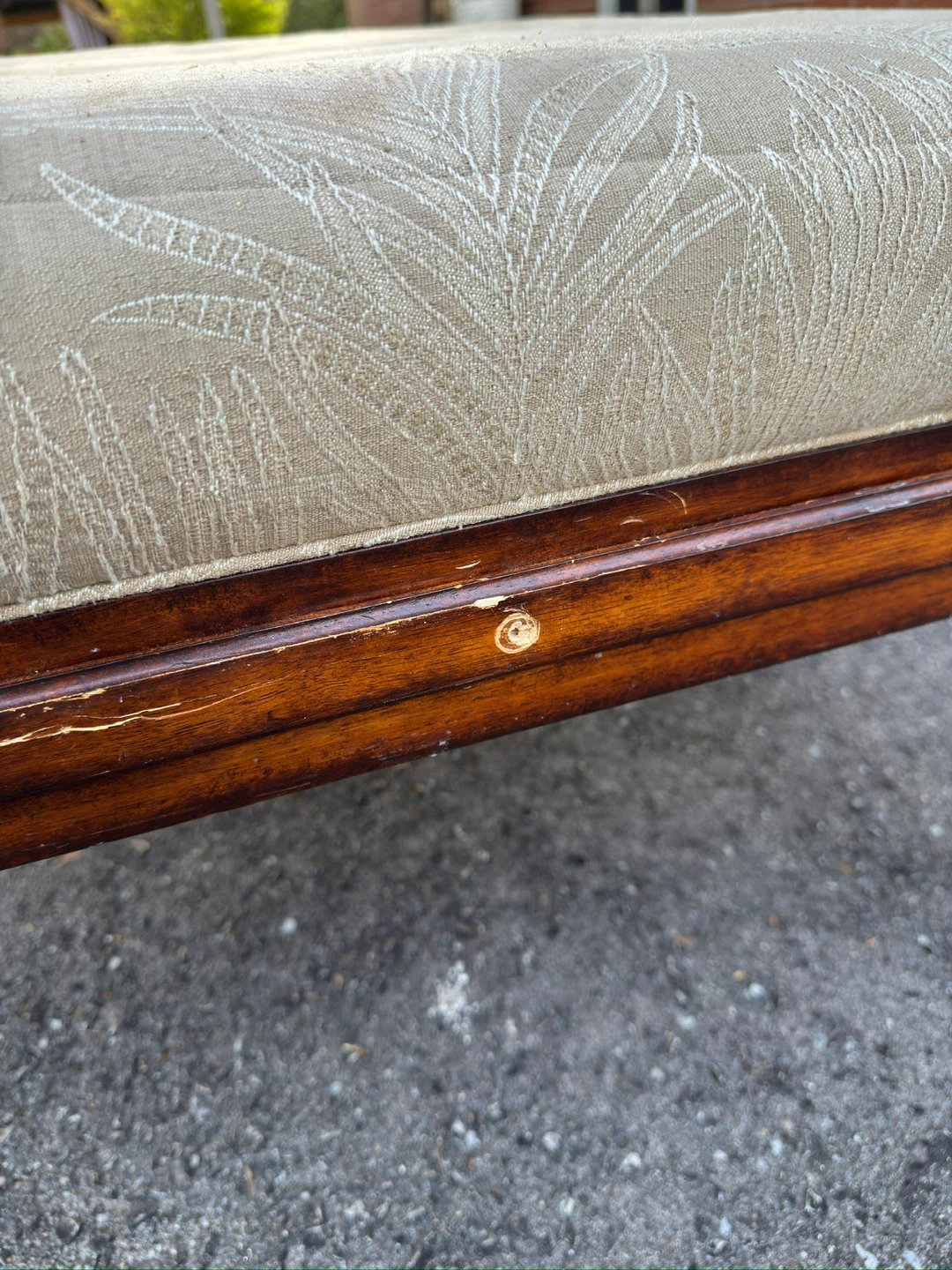 Vintage-style solid wood coffee table / social game table - photo 4