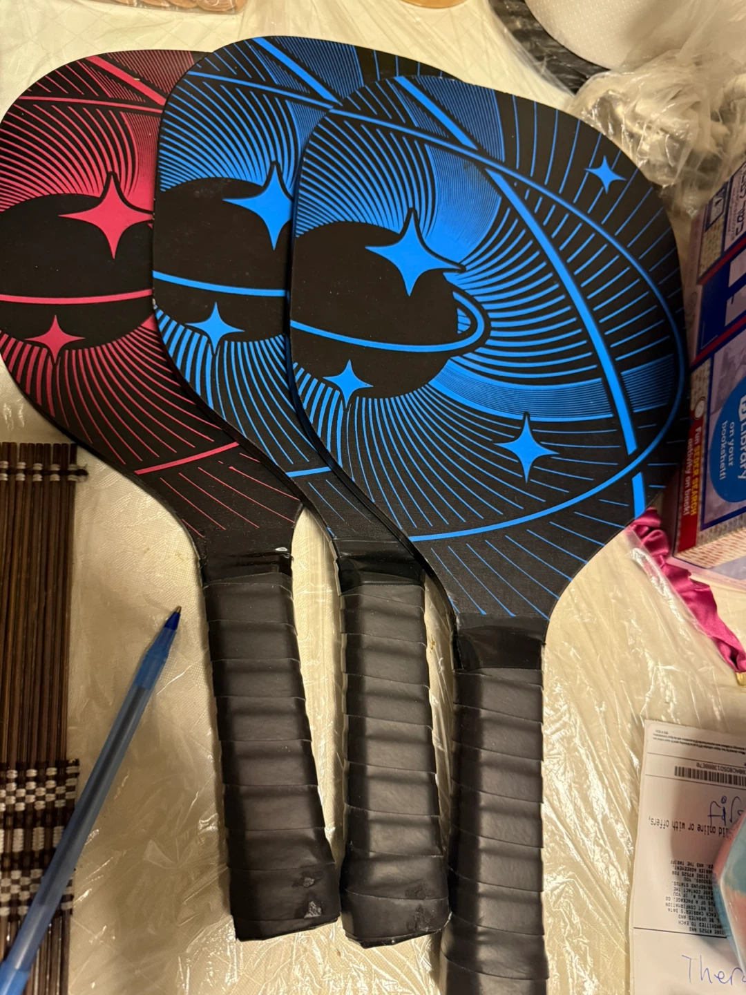 3 Pickleball Paddles and Balls Set