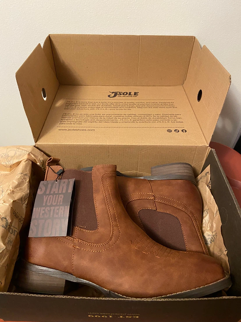 NEW  Men’s Western Cowboy Chelsea Boots – Size 11 – Brown