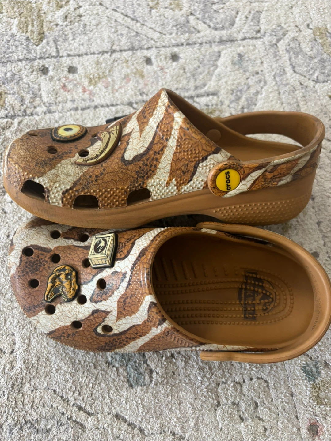 Crocs J2 Jurassic Park Clogs - photo 2