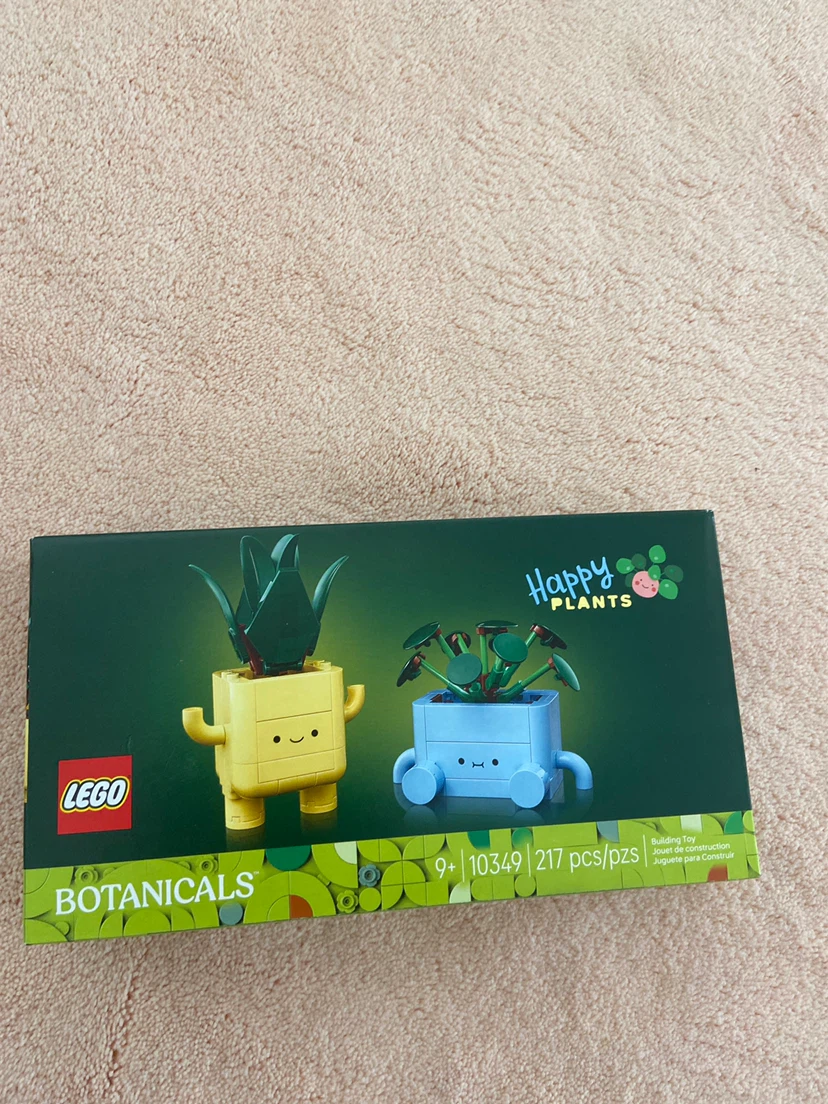 BRAND NEW LEGO Botanicals Happy Plants Building Set 10349
