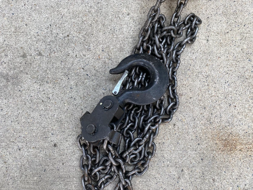 2 ton chain hoist - photo 4
