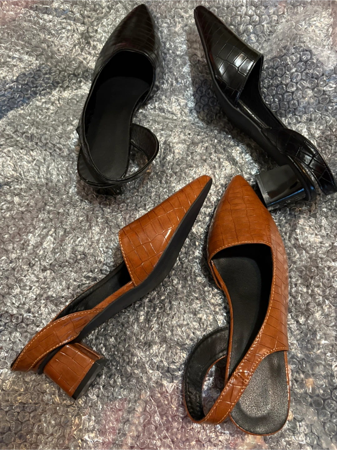 I am selling two pair of brand new shoes