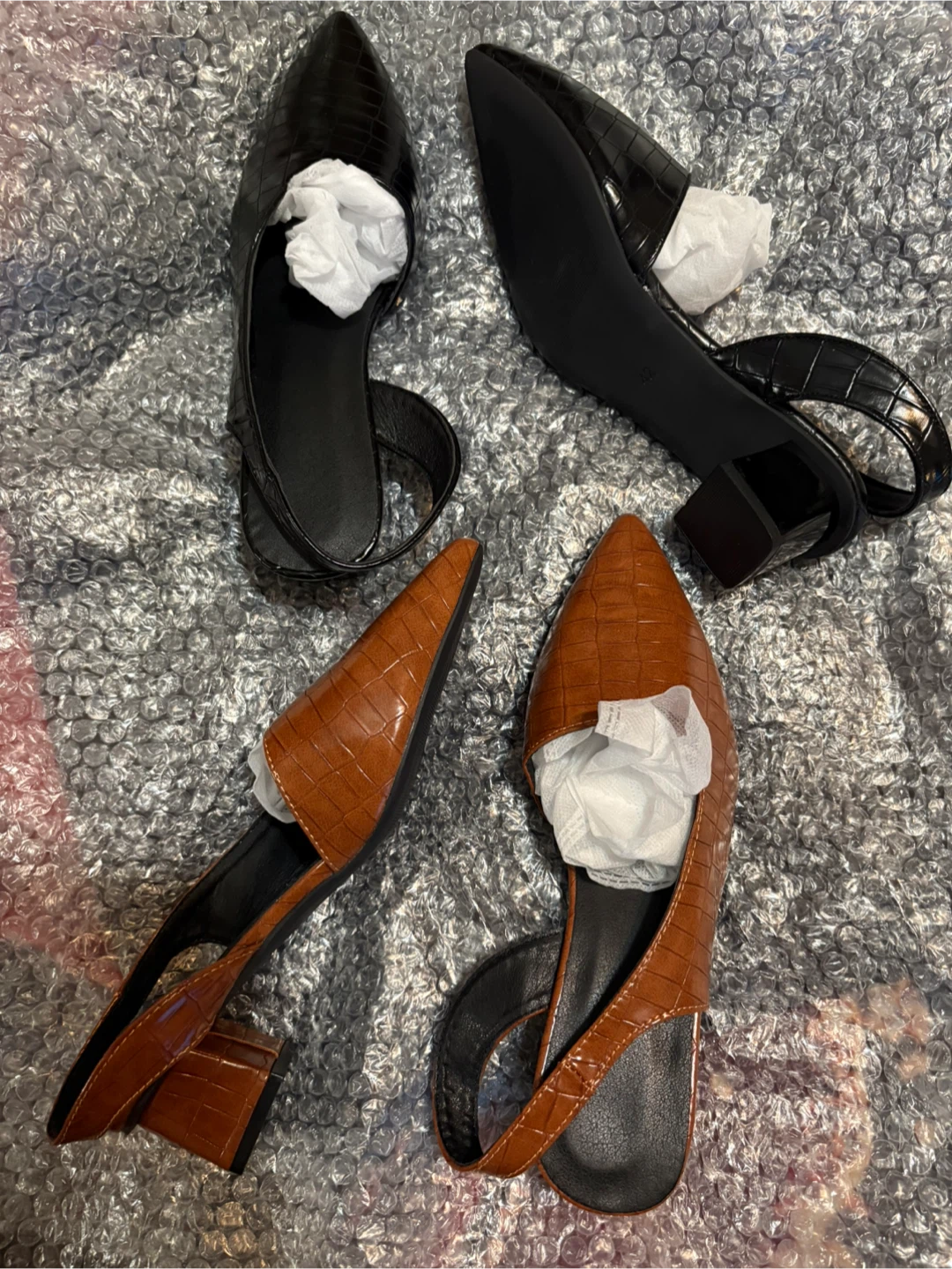 I am selling two pair of brand new shoes - photo 2
