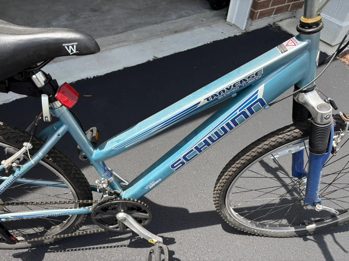 Schwinn Traverse Women's Mountain Bike - photo 2