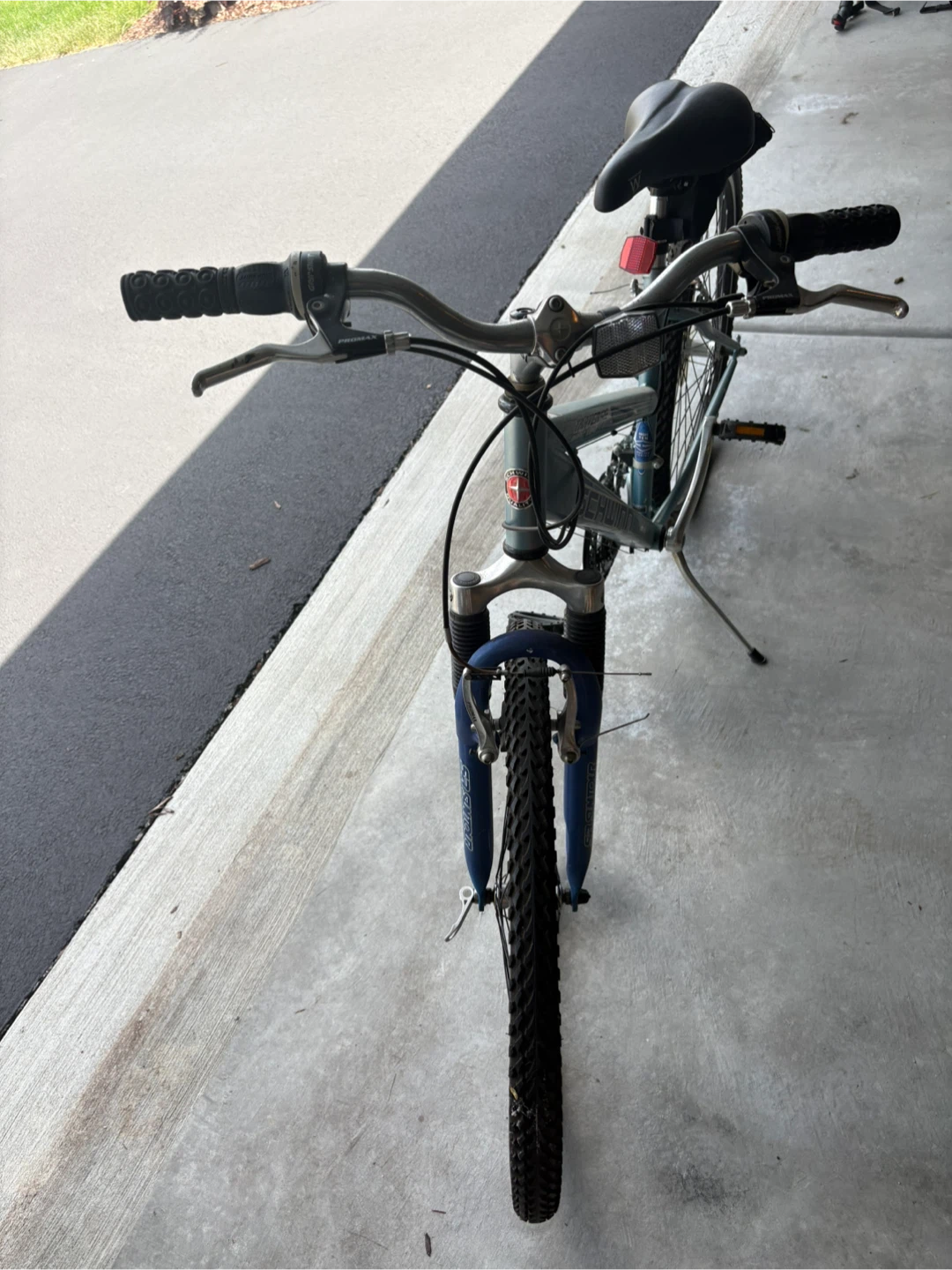 Schwinn Traverse Women's Mountain Bike - photo 4