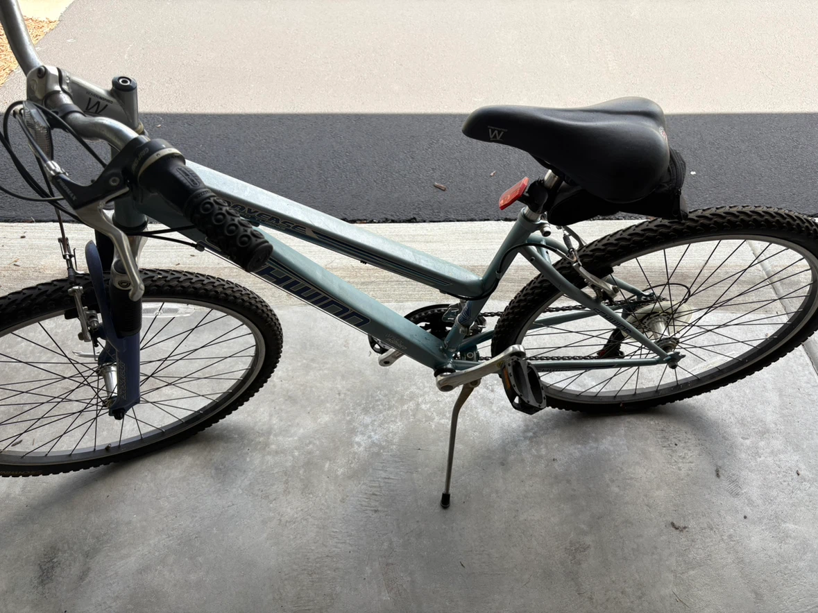 Schwinn Traverse Women's Mountain Bike - photo 5