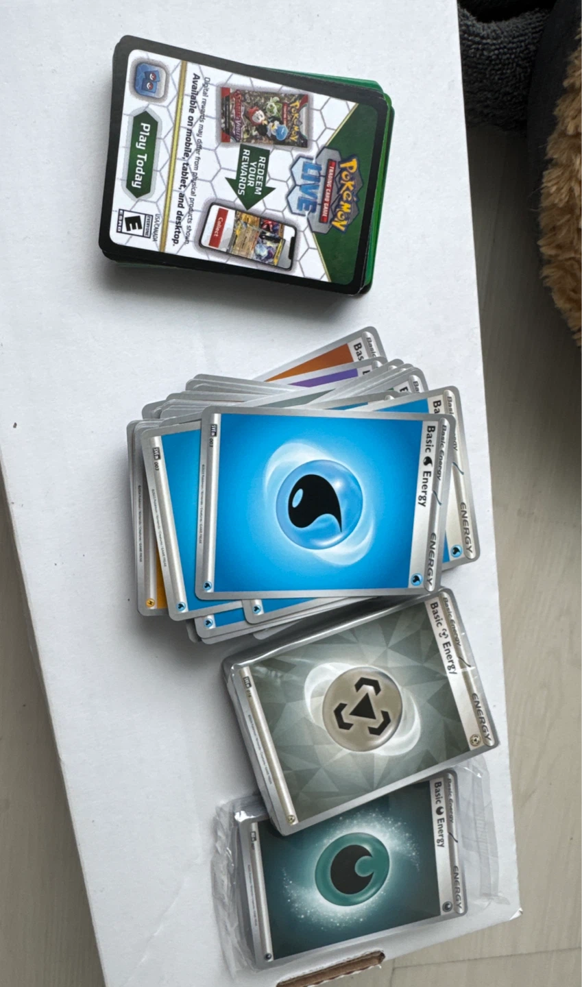 Sorted Pokémon card bulk +1140 - photo 2