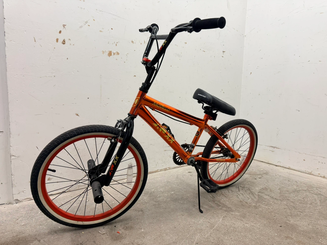Movelo KJ XX BMX Bicycle