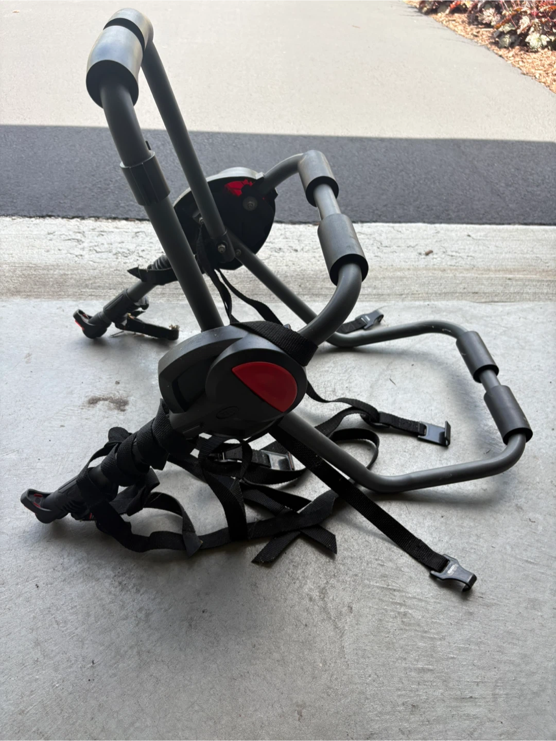 Trunk Mount Bike Rack - photo 3