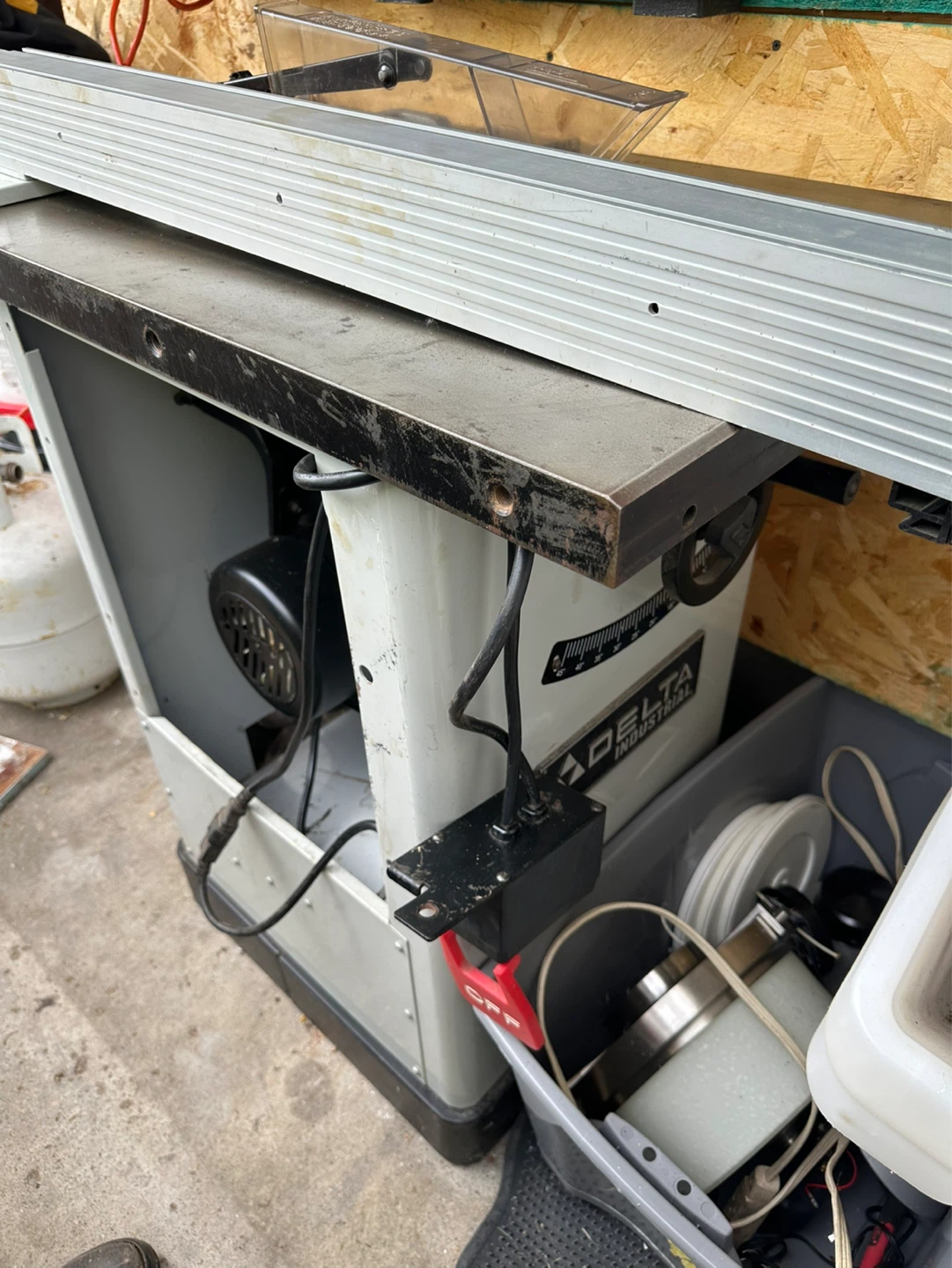 Delta Industrial Table Saw