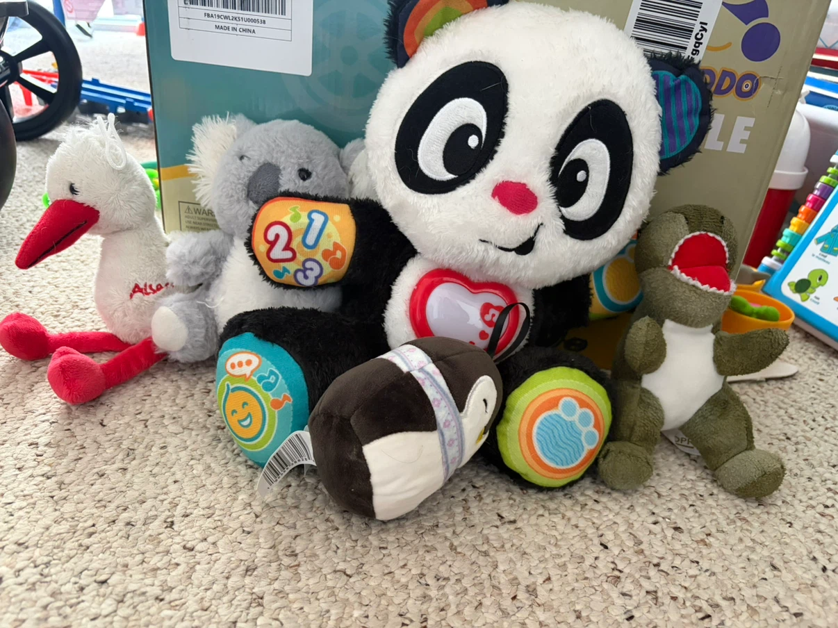 Assorted baby toys 🧸 - photo 2