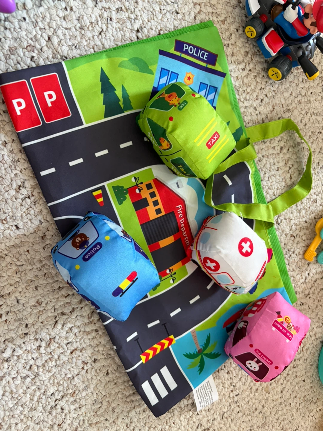 Assorted baby toys 🧸 - photo 3