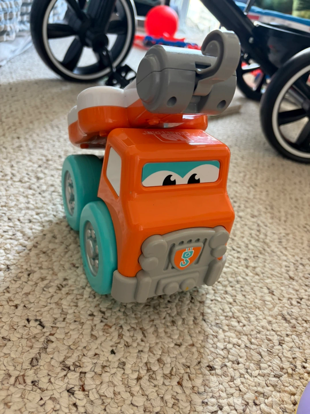 Assorted baby toys 🧸 - photo 4