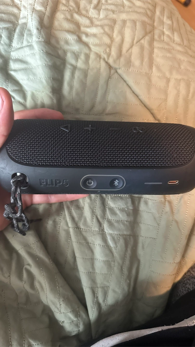 JBL Flip 5 Bluetooth Speaker - photo 3