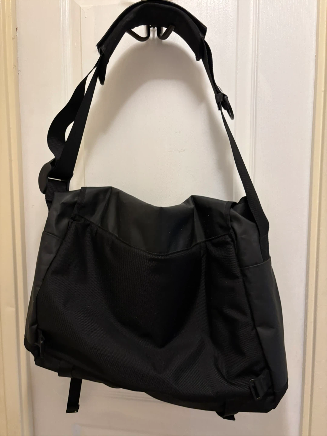 The North Face Messenger Bag - photo 3