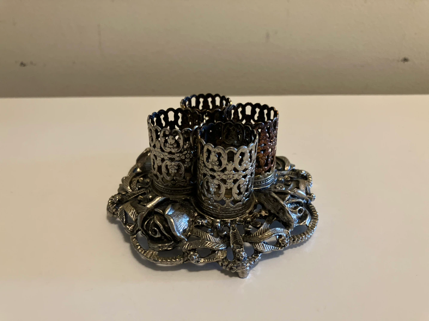 Vintage Ornate Lipstick Holder Stand - photo 2