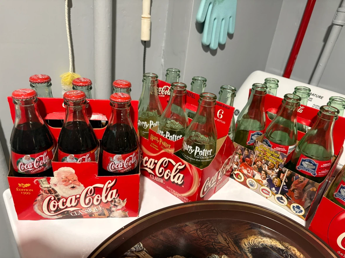 Coca-Cola Classic & Harry Potter Bottles with Pepsi Cola Tray - photo 2