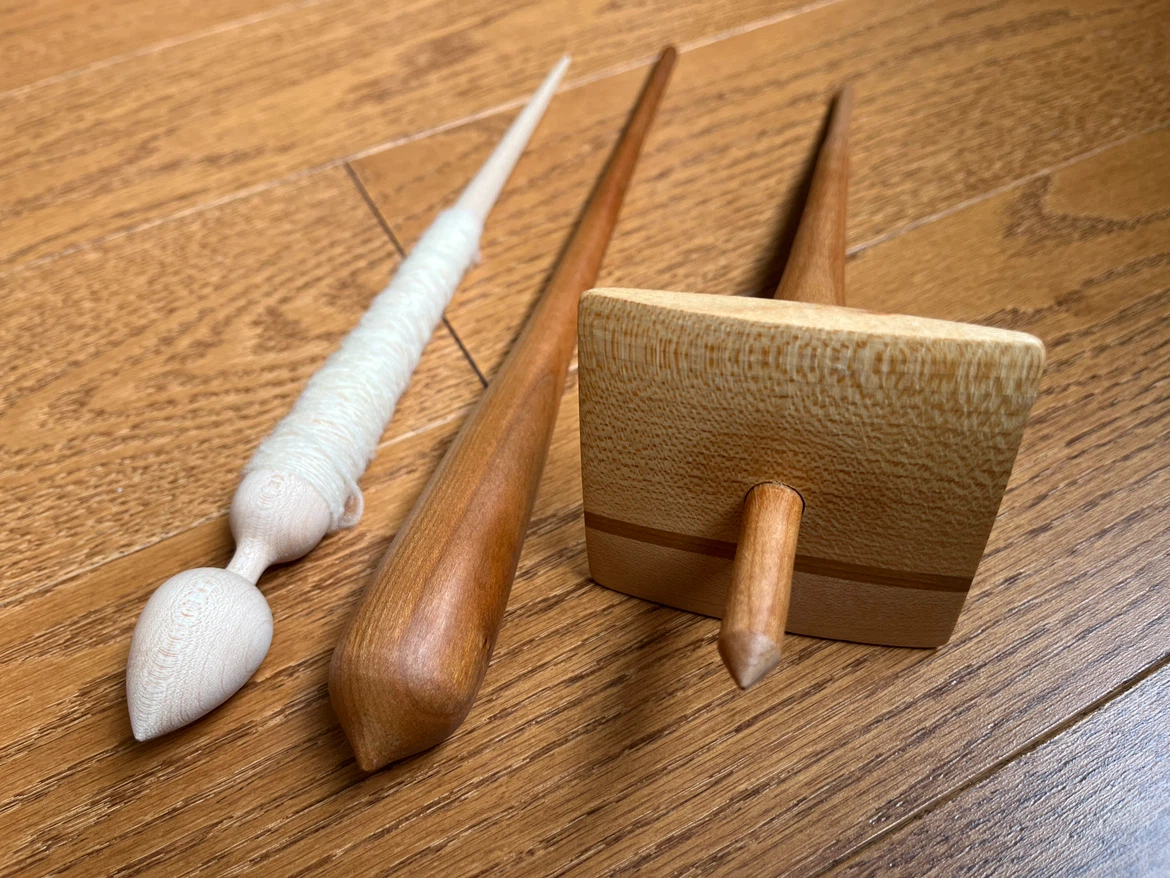 Support spindles for spinning wool
