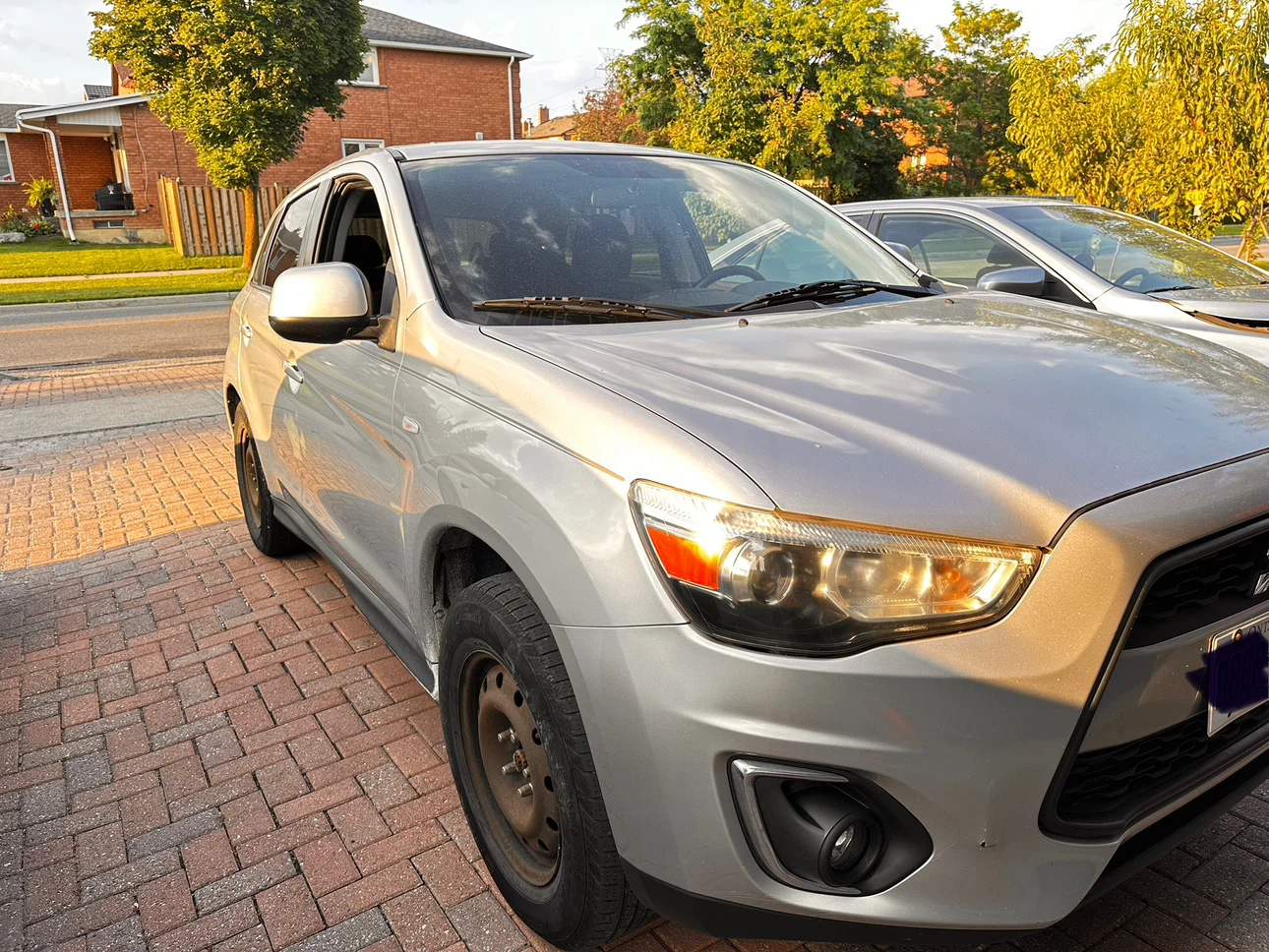 Silver Mitsubishi RVR 2013