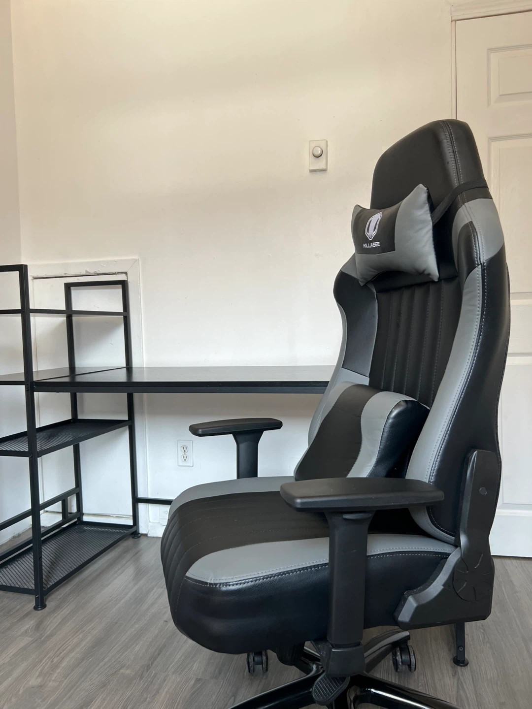 Gaming chair and office Desk