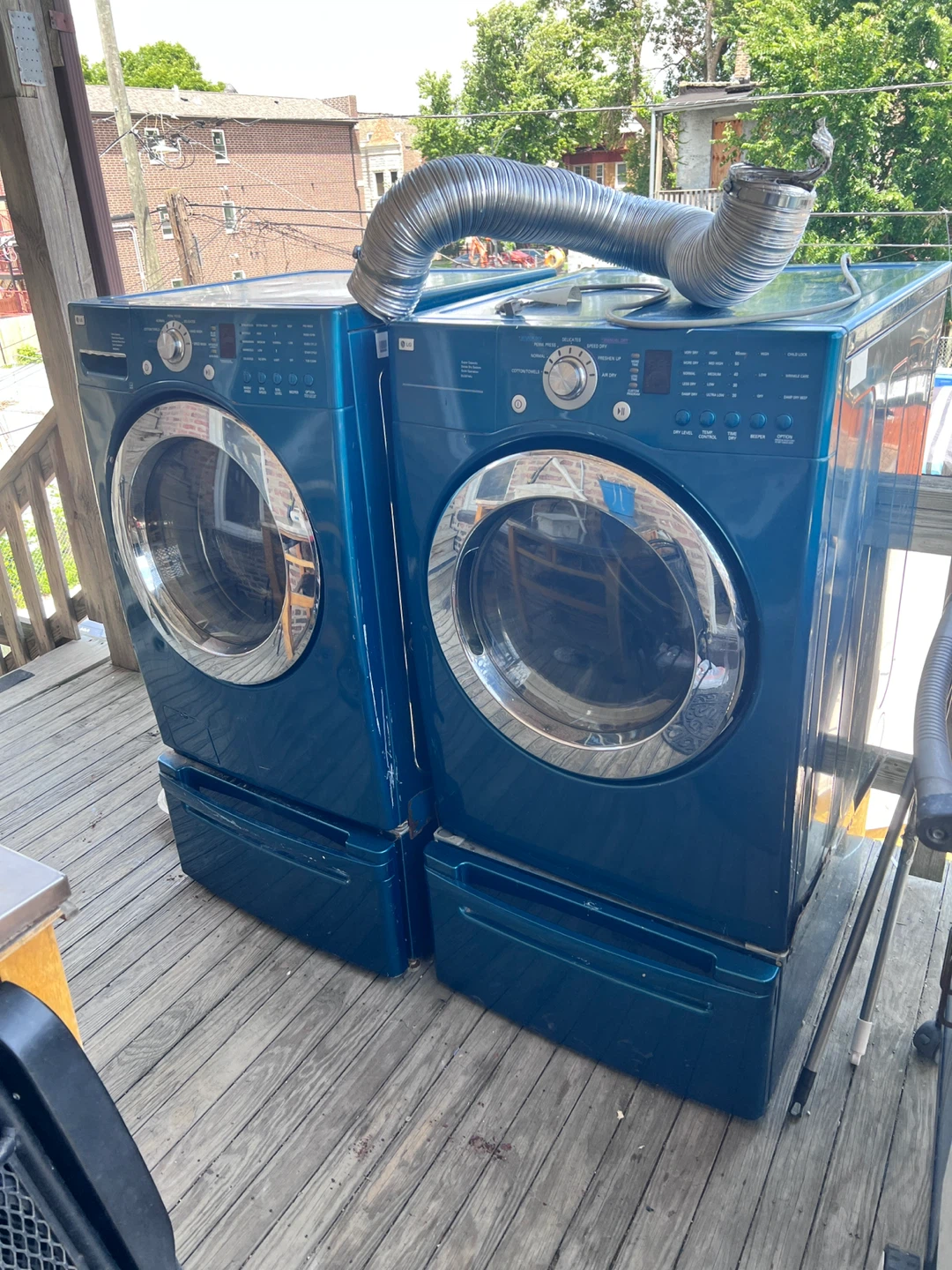 LG Front Load Washer and Dryer Set - photo 2