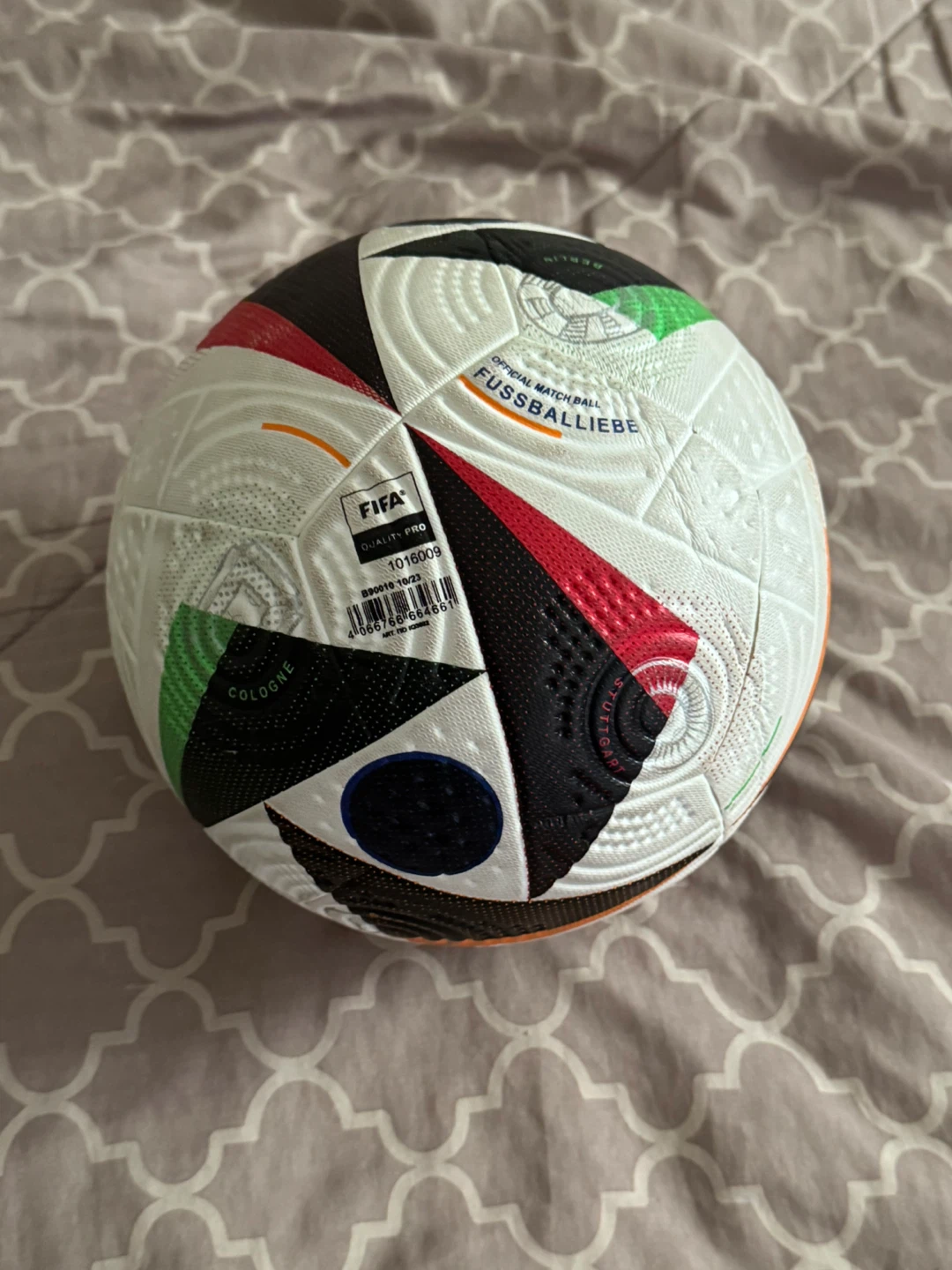 Euro 2024 soccer ball size 5 - photo 2