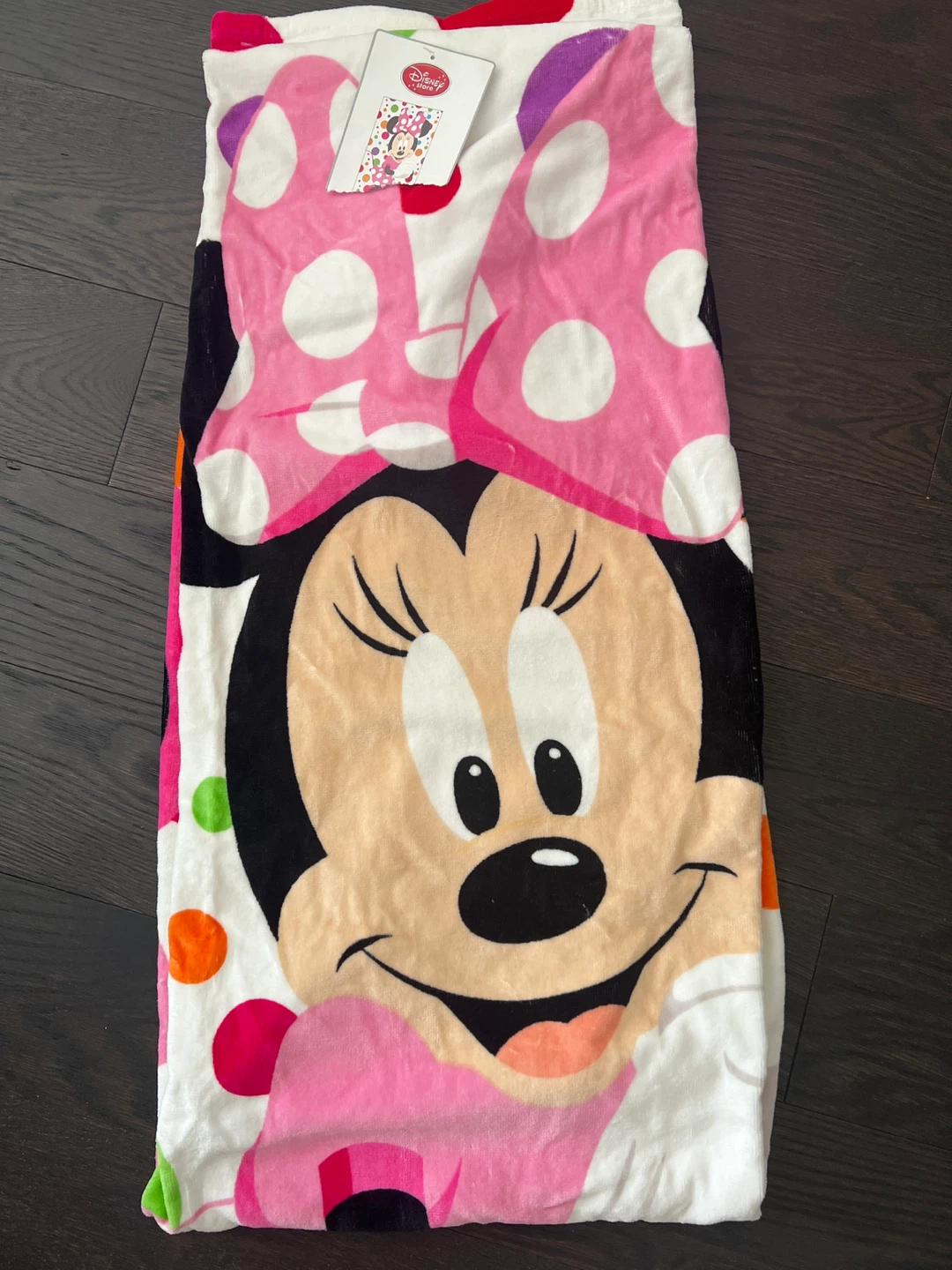 Disney Store Minnie Mouse Beach Towel