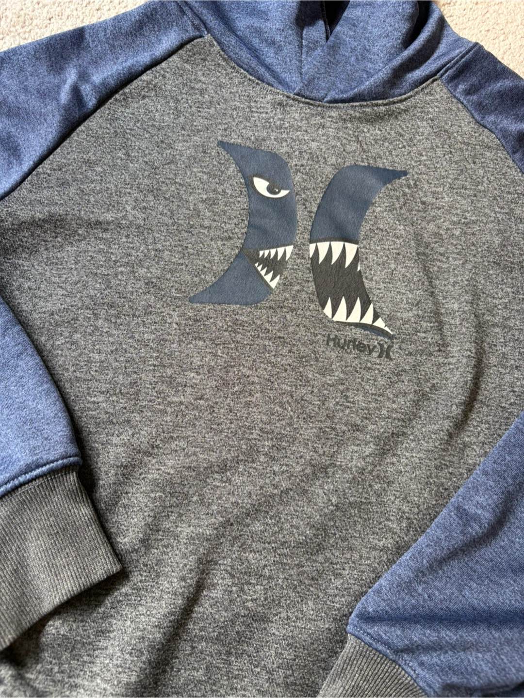 Hurley Graphic Hoodie youth size L - photo 2
